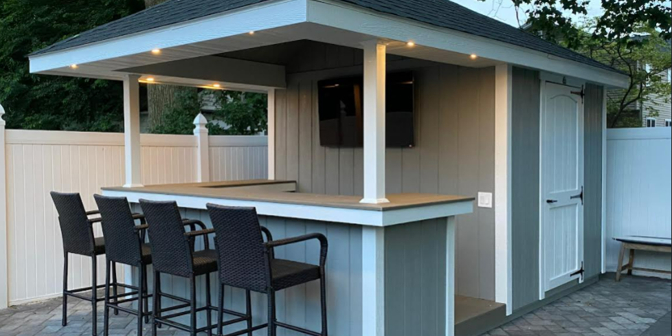 Custom pool house construction